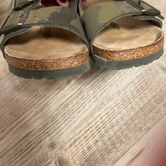 Birkenstock Arizona Green Camouflage Sandals size 6 / 37 - Picture 5 of 9